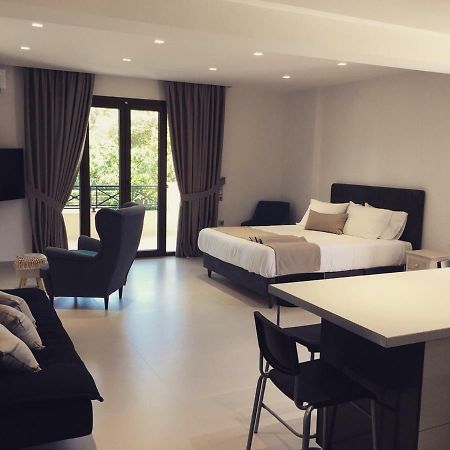 The Little Prince Luxury Suites Ypsos Eksteriør bilde