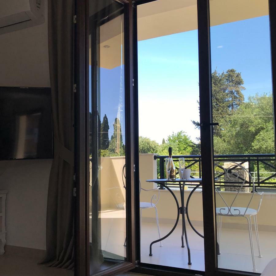 The Little Prince Luxury Suites Ypsos Eksteriør bilde